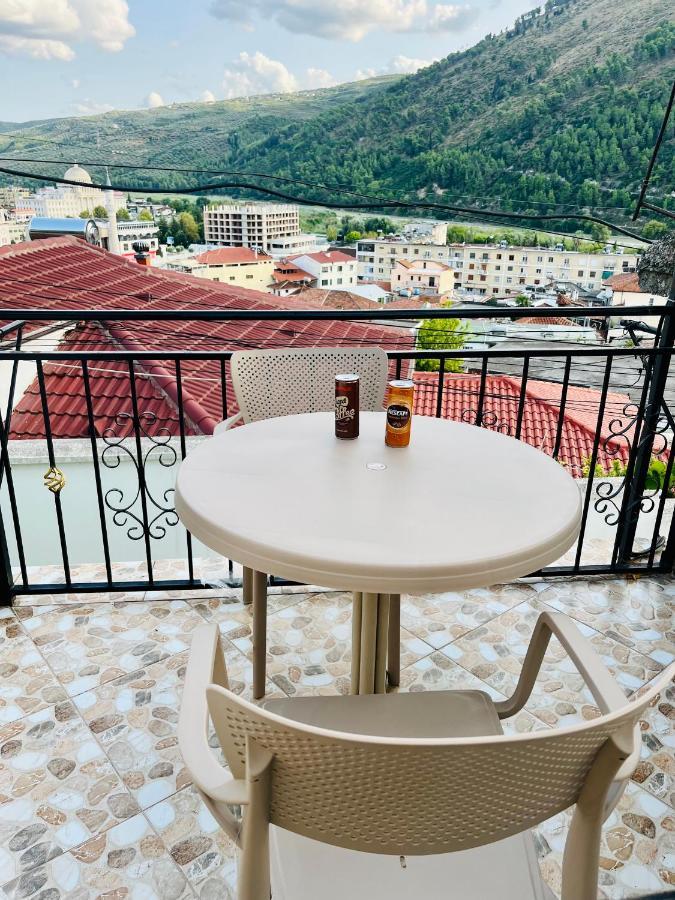 Nena'S Dashe House Berat Esterno foto
