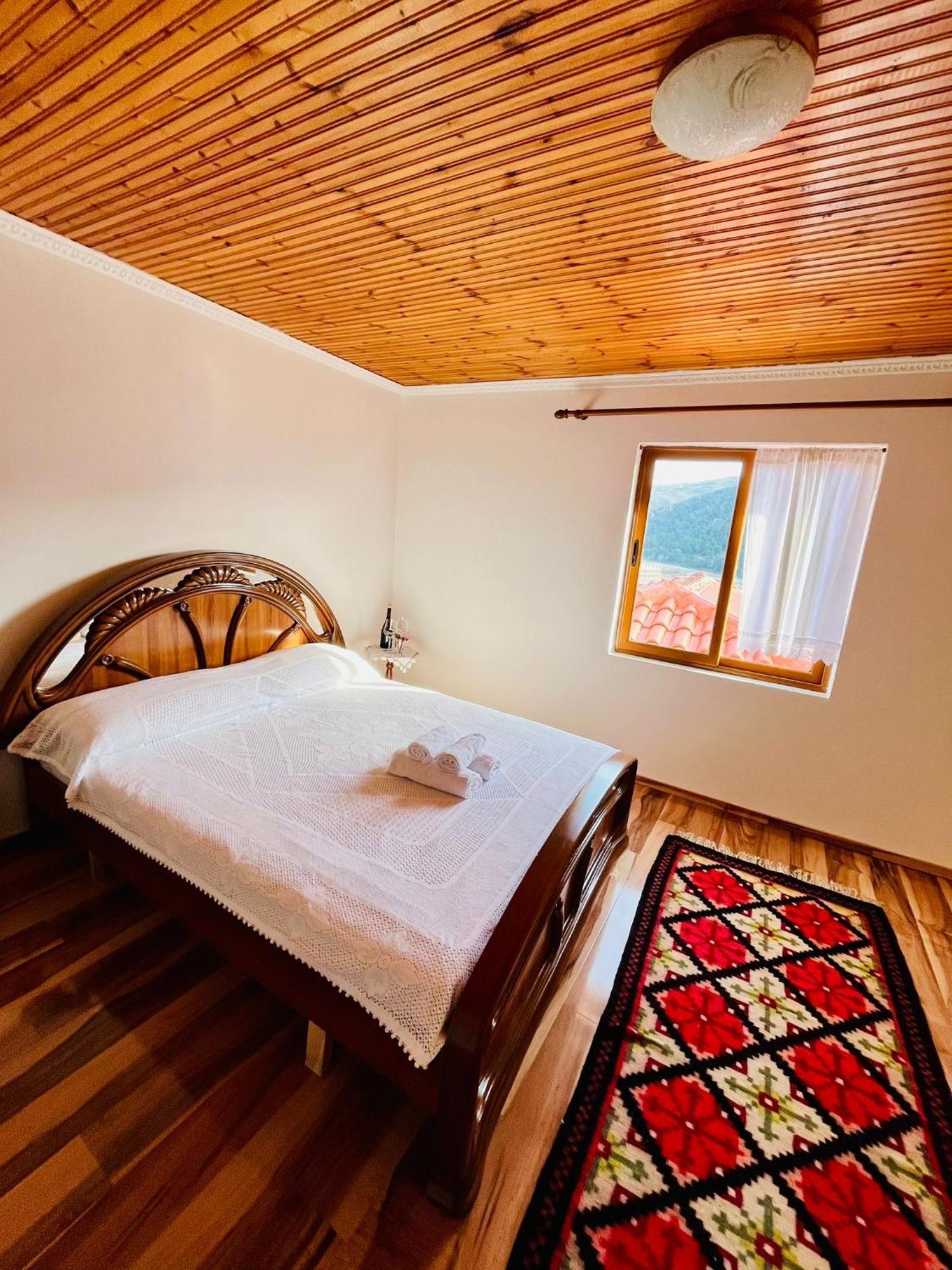 Nena'S Dashe House Berat Esterno foto