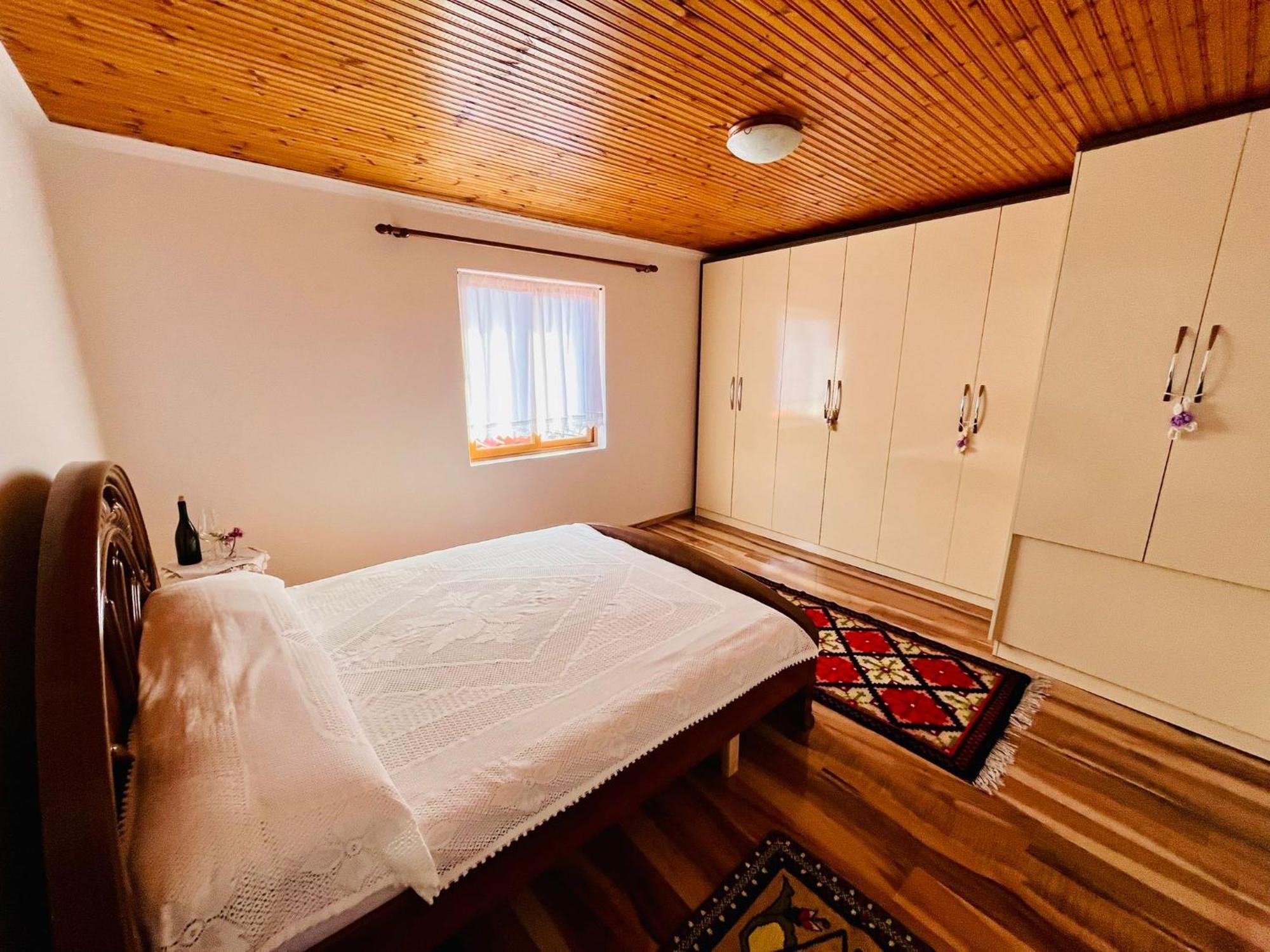 Nena'S Dashe House Berat Esterno foto